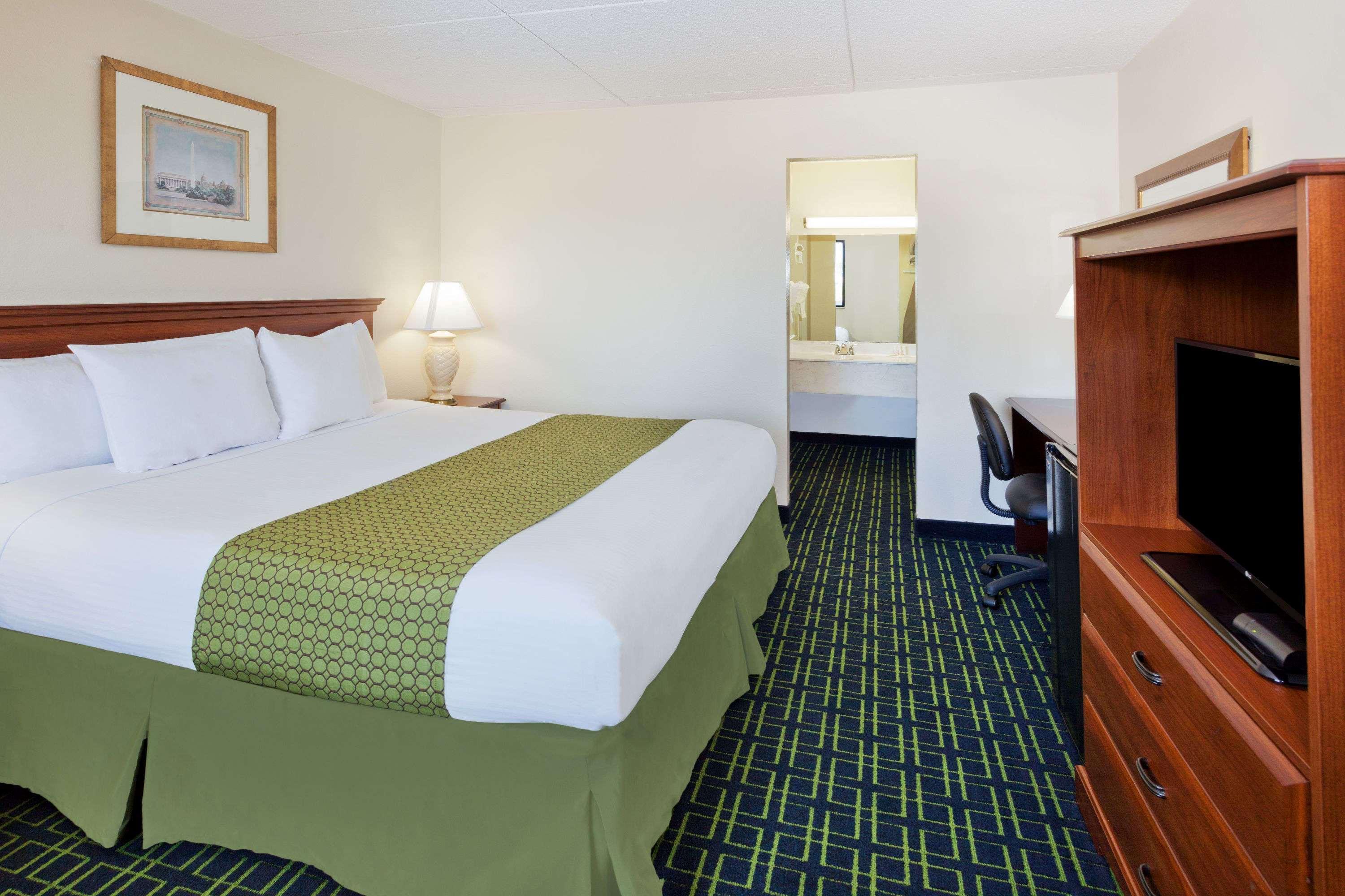 Hotel Bo, A Days Inn By Wyndham Chattanooga Downtown Esterno foto