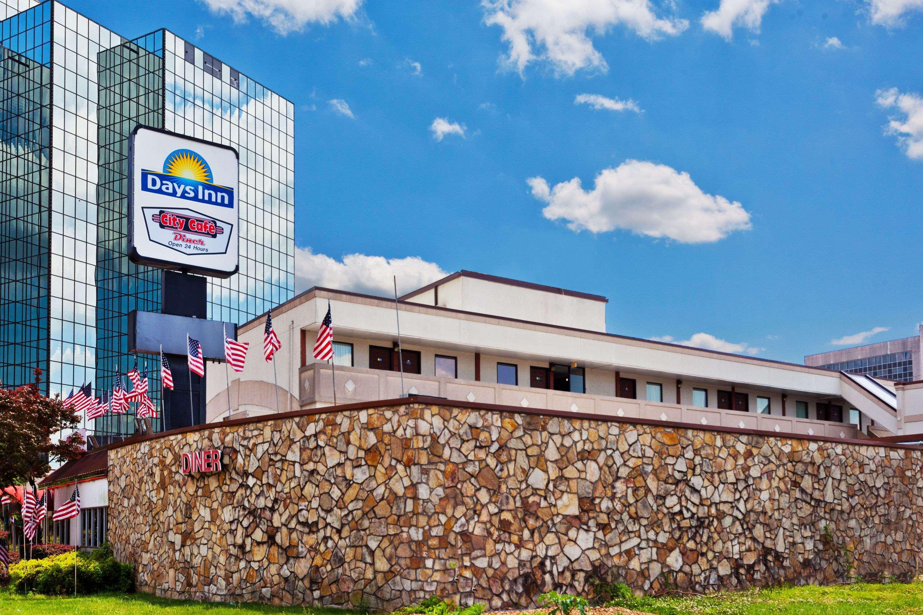Hotel Bo, A Days Inn By Wyndham Chattanooga Downtown Esterno foto